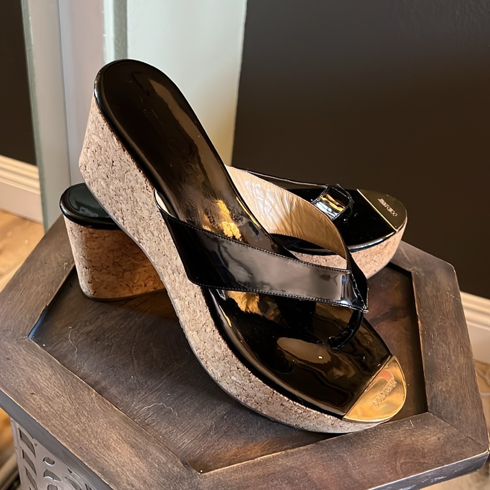 Jimmy Choo Black Patent Cork Wedge Thong Sandals read 👇